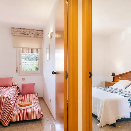 Lets Holidays Sant Telm Apartment Tossa de Mar